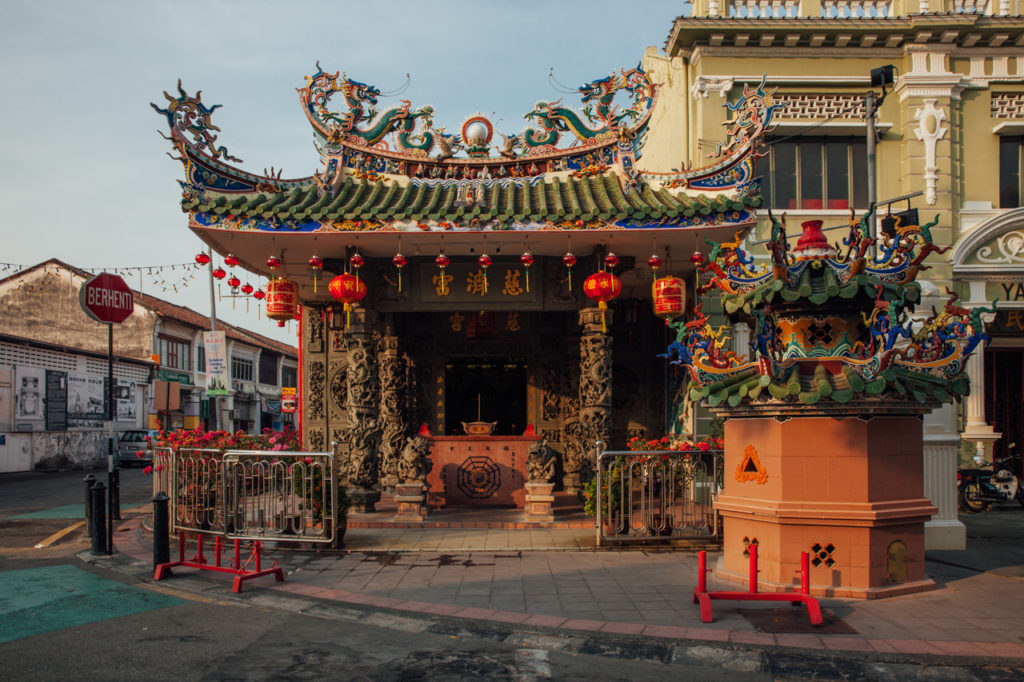 Chinese Choo Chay Keong Temple adjoined to Yap Kongsi clan house