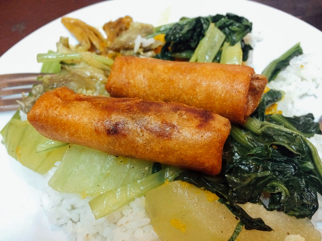 A Guide to Vietnamese Food for Travelers: Spring rolls